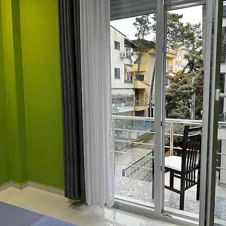 Erta Hotell Golem (Tirana)