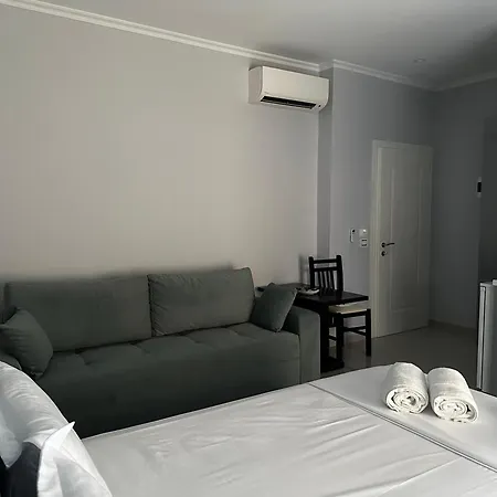 Erta Hotell Golem (Tirana)