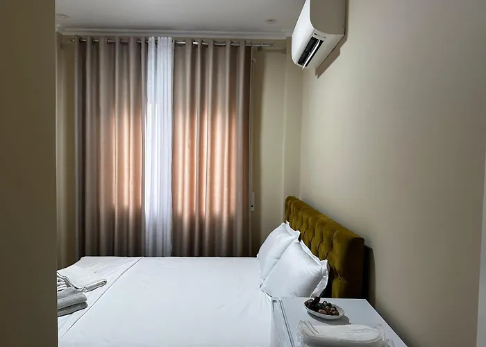 Erta * Golem (Tirana)